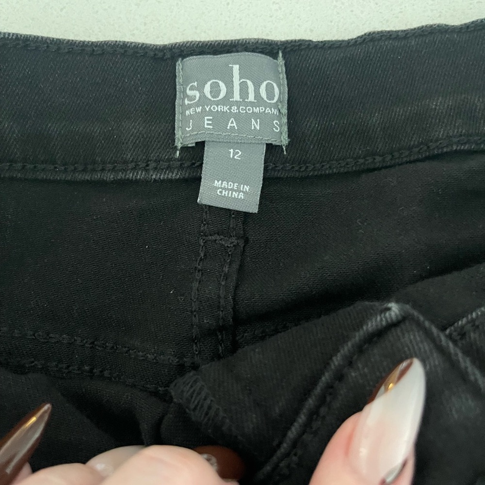 New York & Co. Black High Rise Distressed Denim Shorts Size 12 - Picture 2 of 6
